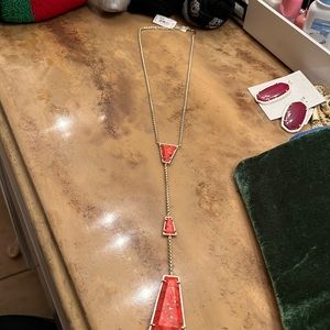 Kendra Scott Coral and Gold Collins Y necklace new with tags orange